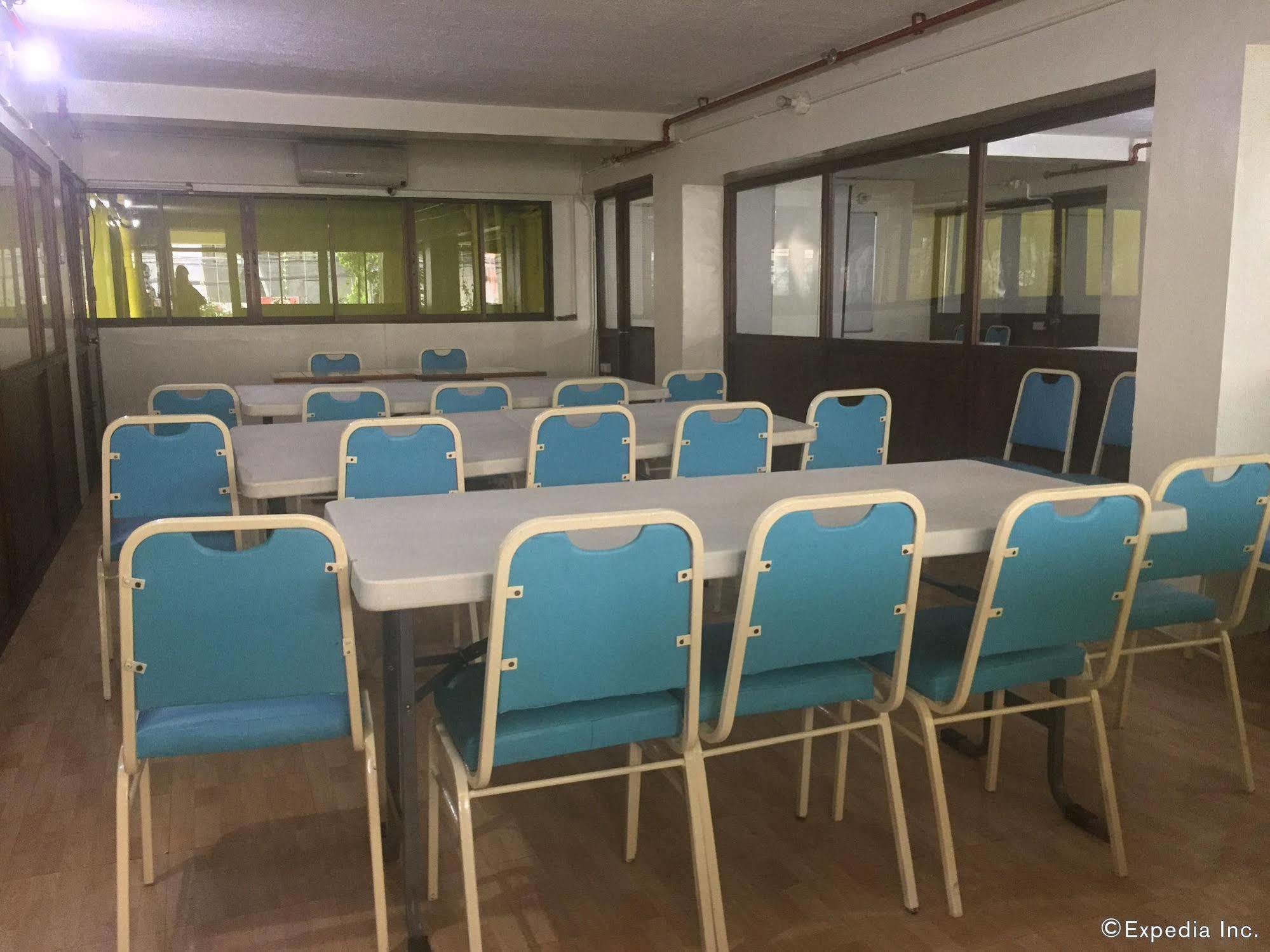 Отель Cebu Elicon House Экстерьер фото